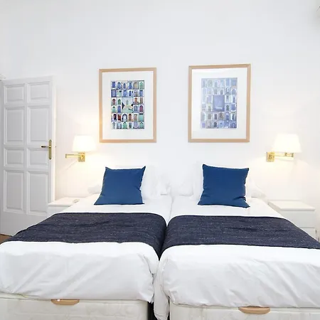 Apartamento Paseo Del Prado II En Madrid Exterior photo